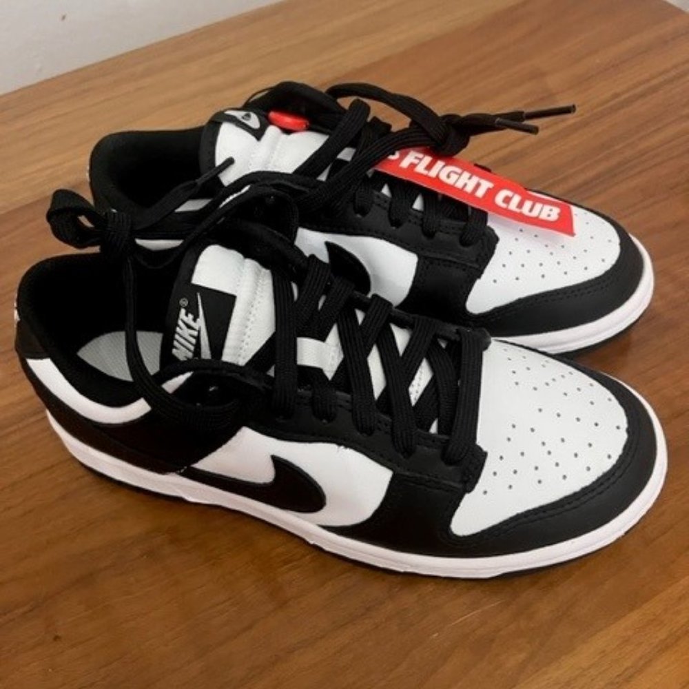 Women's Nike Dunk Low, White & Black, Size 7